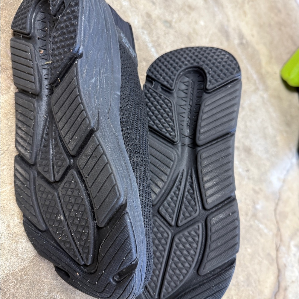 Skechers women’s Black Slip-On Sneakers - Picture 2 of 4